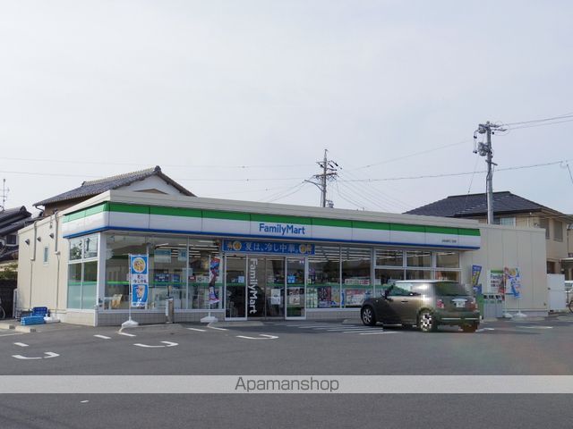 コンビニ　ファミリーマート浜松泉四丁目店（コンビニ）まで134m