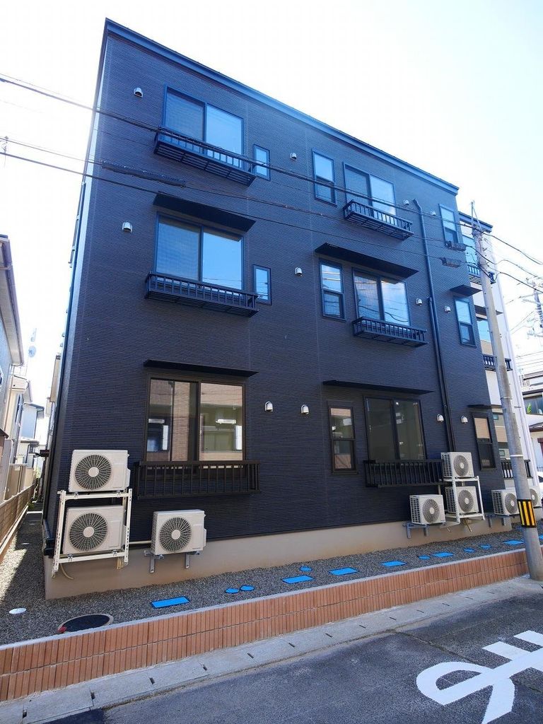 プライムスクエア福住の外観写真