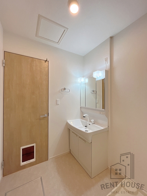 洗面設備　同仕様写真です。
