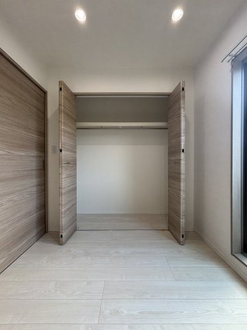THE NOBLES 東大利の居間写真