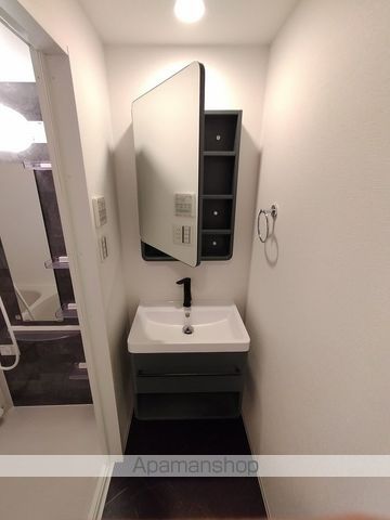 ADVANCE江坂ラシュレの内装写真