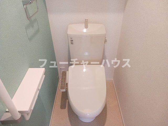 玄関　収納もある玄関です