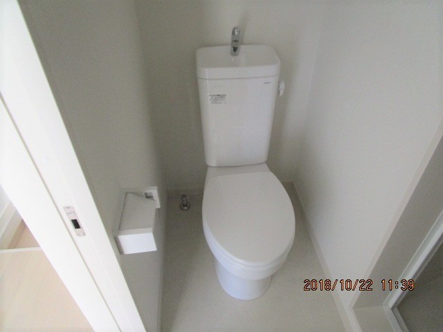 トイレ　同施工会社の参考写真になります。