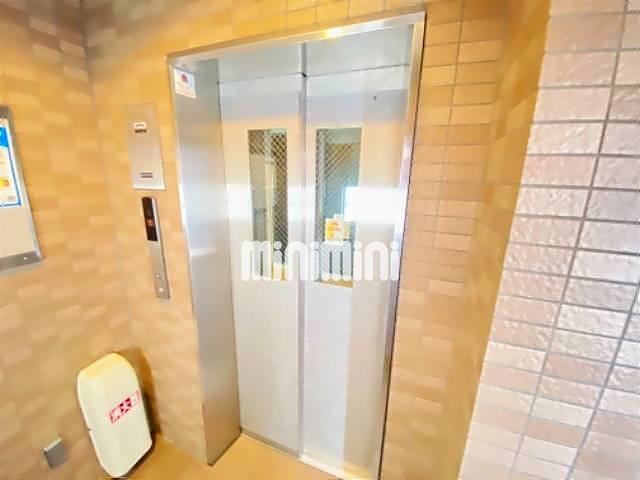 ロビー　エレベーター