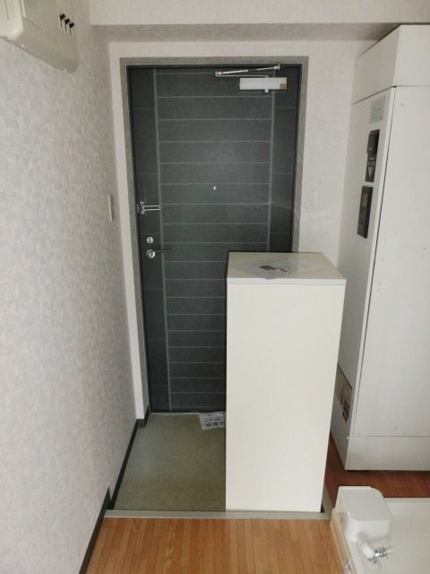玄関　靴箱ございます。