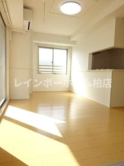 居室・リビング　おしゃれな居間です