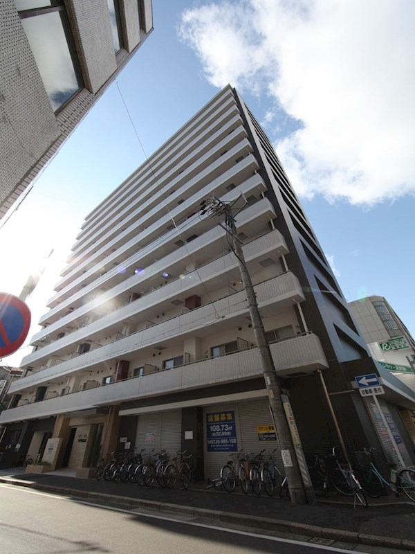 建物外観　外観　オートロック付　防犯カメラ付　宅配ＢＯＸ付