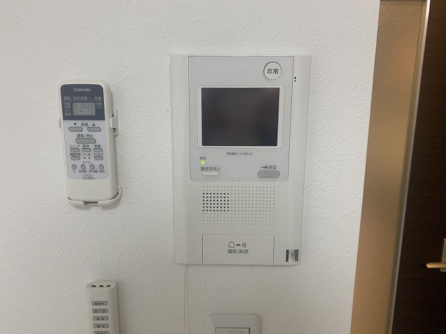 セキュリティ　モニター付きインターフォン