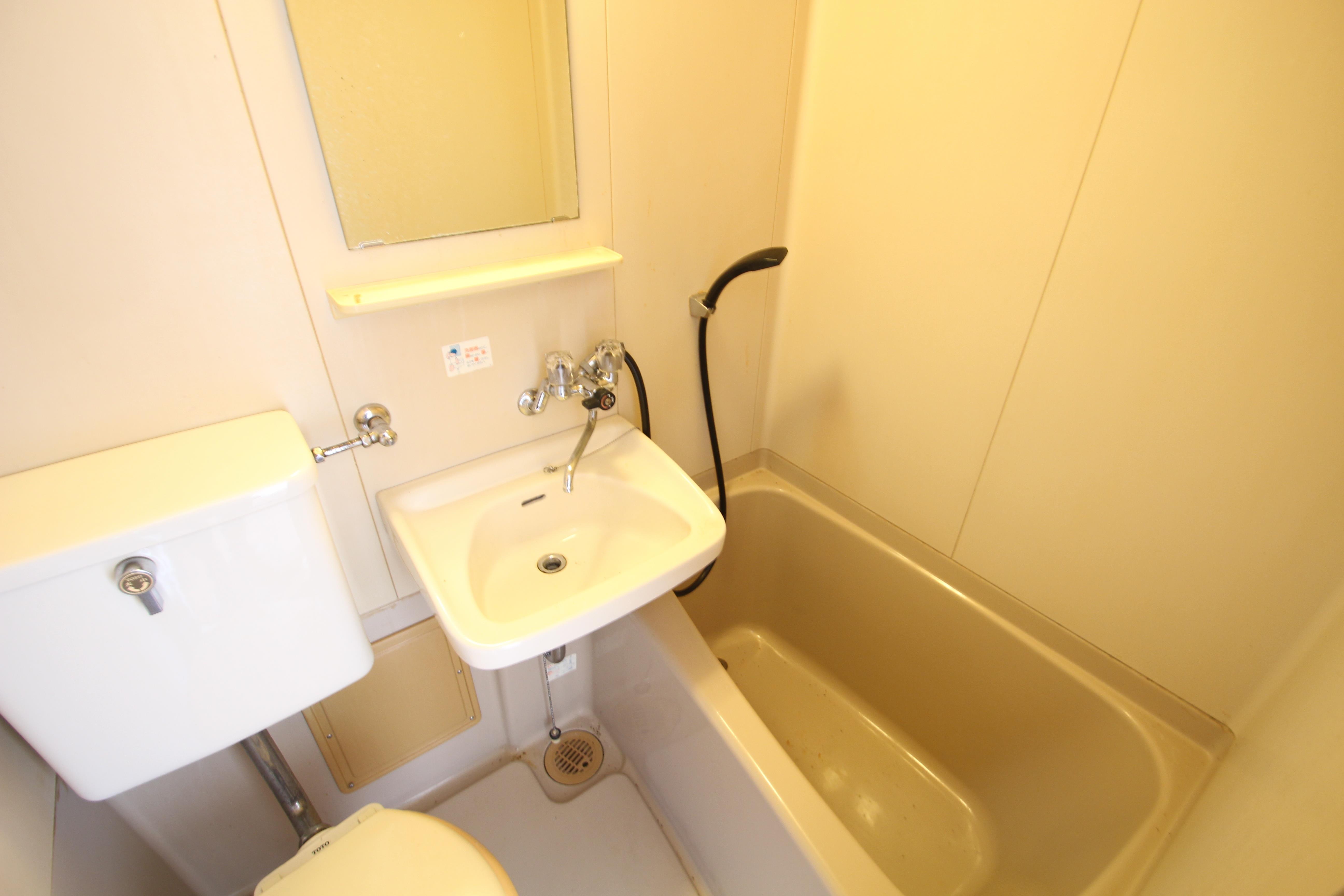 バス・シャワールーム　浴室です。