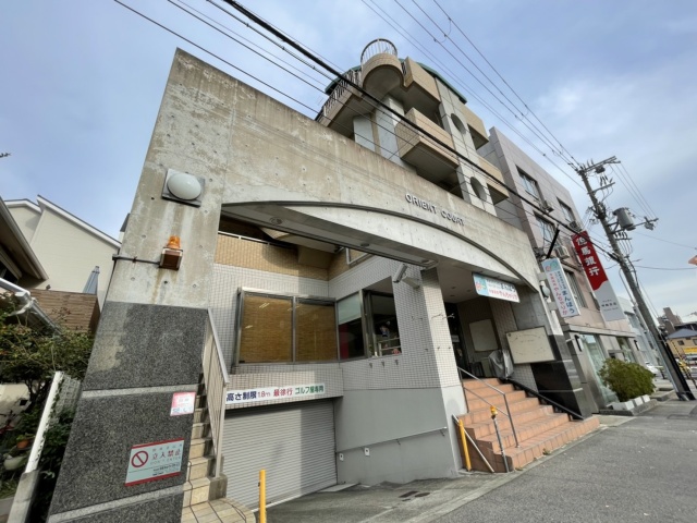 神戸市東灘区本山中町のマンションの建物外観