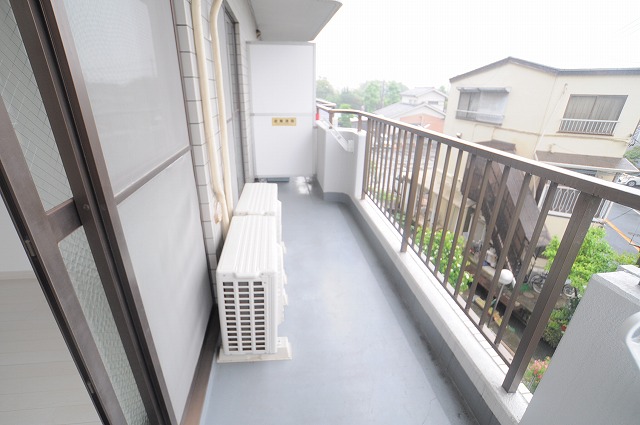 バルコニー　※別部屋参考画像です。