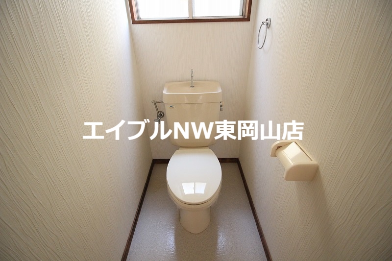【雄町貸家のトイレ】