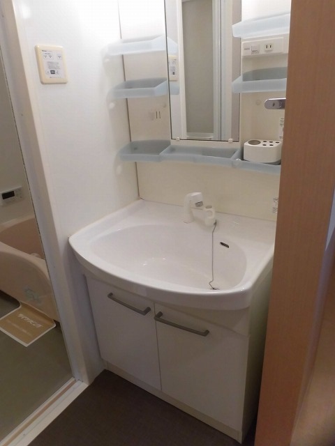 洗面設備　洗髪洗面化粧台