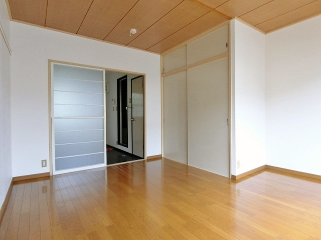 居室・リビング　図面と現状が相違がある場合には現状を優先．．．