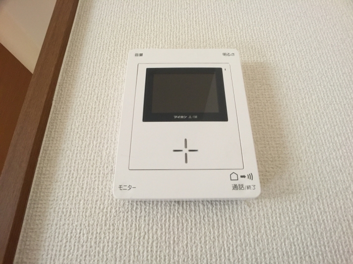 セキュリティ　TVインターホンで来た人の顔がわかります！