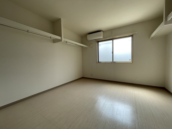 居室・リビング　※別部屋の写真です