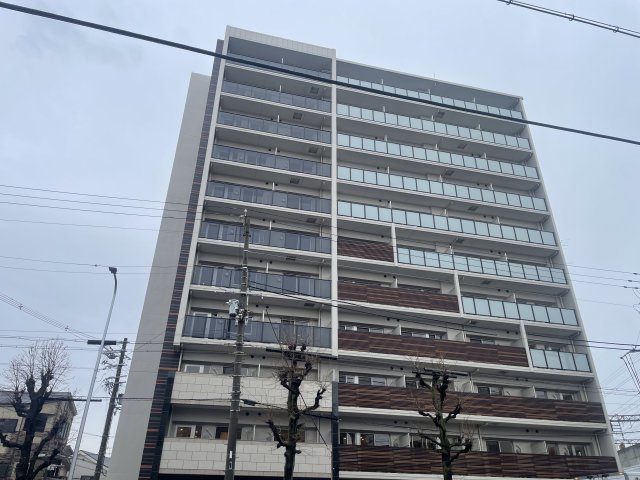 大阪市住之江区安立のマンションの建物外観