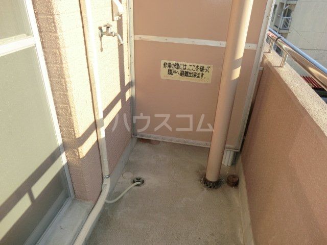 【豊橋市東新町のマンションのバルコニー】