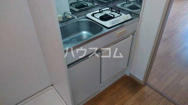 【名古屋市熱田区金山町のマンションのキッチン】