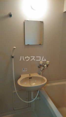 【名古屋市熱田区金山町のマンションの洗面設備】