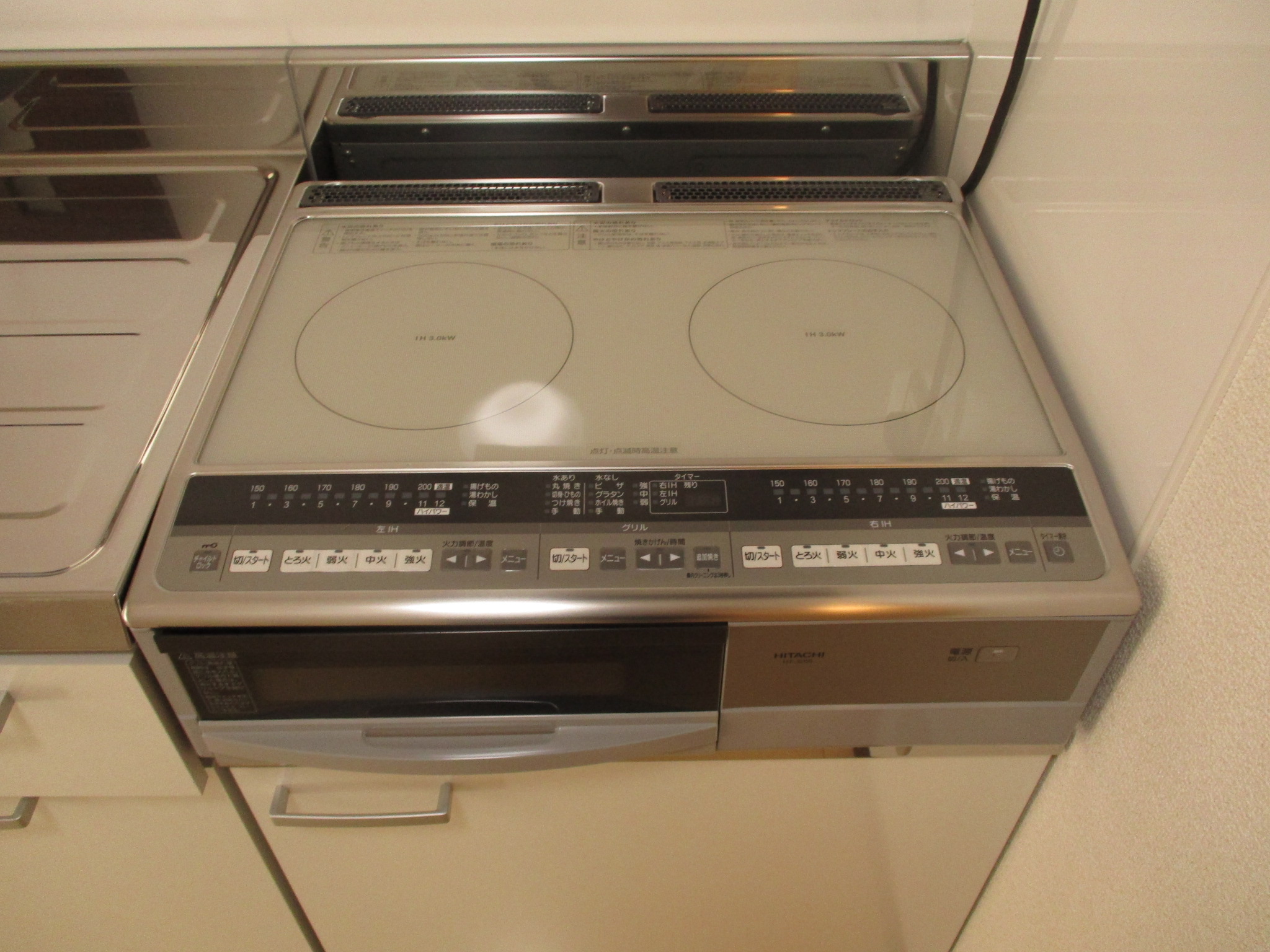 キッチン　２０２１年３月完成！敷礼０！オール電化・独立洗面・ＩＨ２口