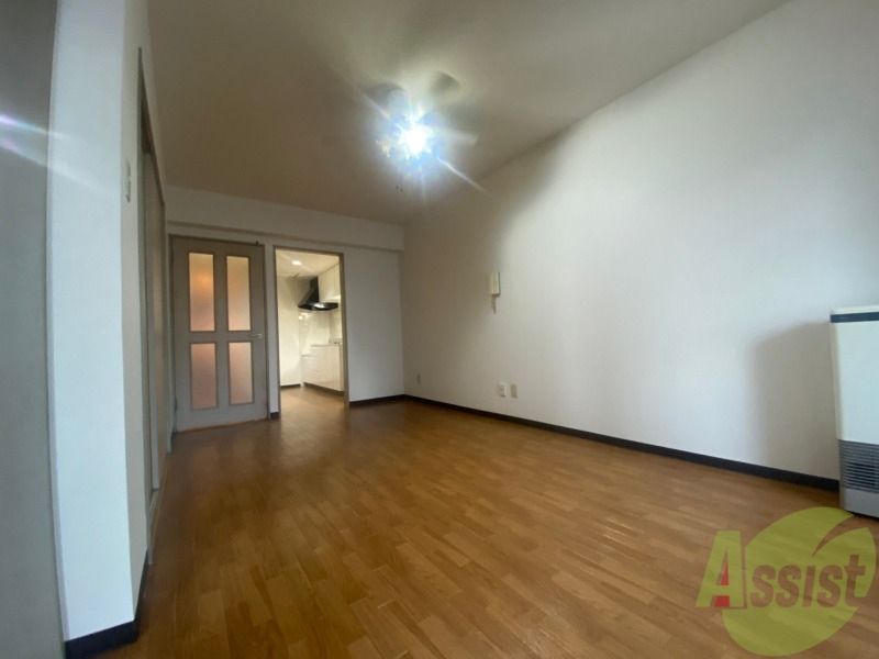 居室・リビング　広くてキレイなお部屋が広がっていて、充実した生活が送れそう。