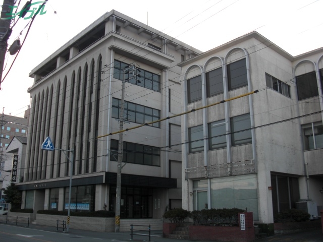 高校・高専　英心高等学校（高校・高専）まで200m