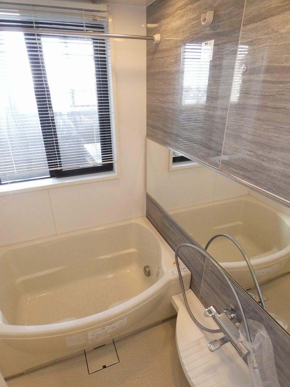 バス・シャワールーム　バス
