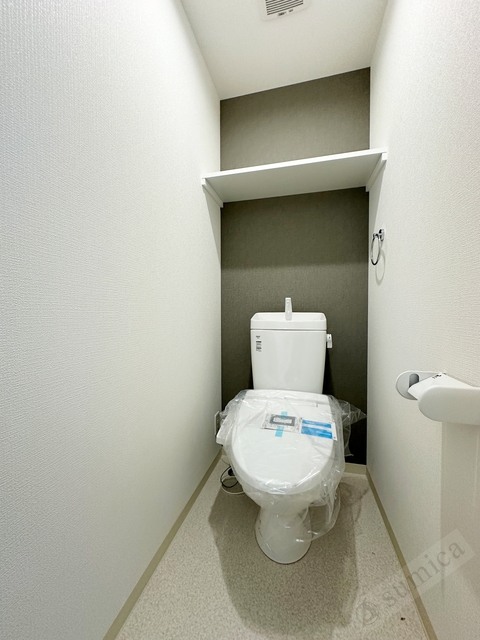 トイレ　温水洗浄便座付き♪♪