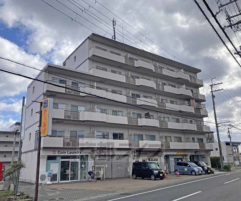 第１６洛西ハイツ瀬田の建物外観