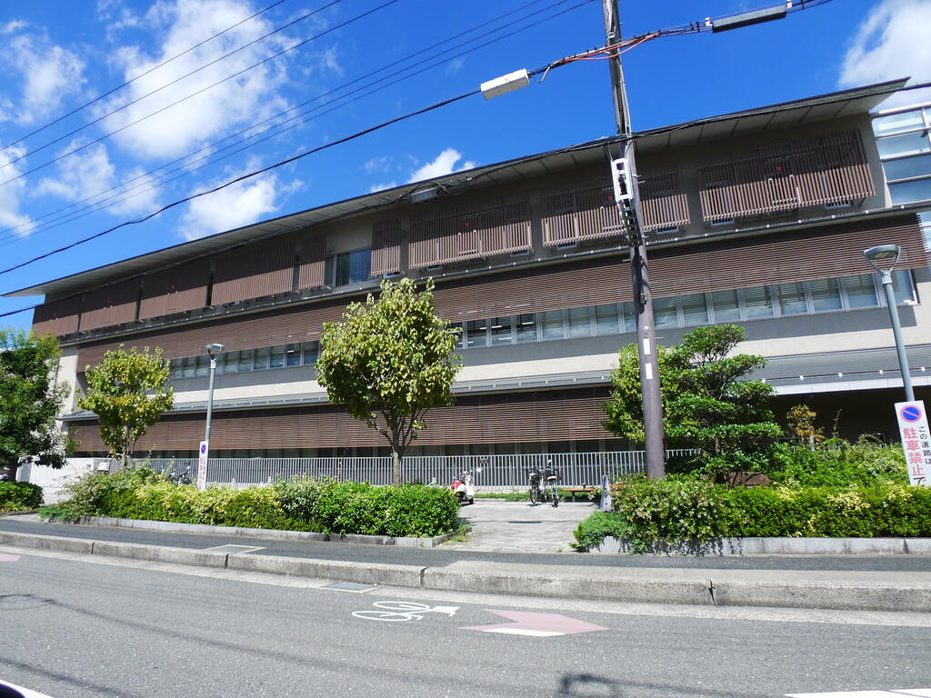 【京都市左京区松ケ崎堂ノ上町のマンションの役所】