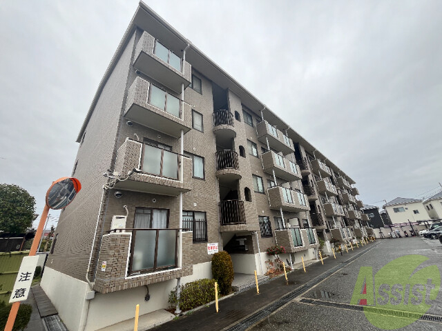 神戸市西区玉津町新方のマンションの建物外観