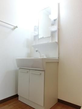 ボンメゾンフタバ　洗面設備　洗面化粧台