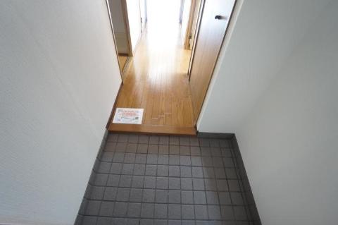 ボンメゾンフタバ　玄関　玄関