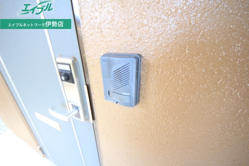 セキュリティ　同型参考写真