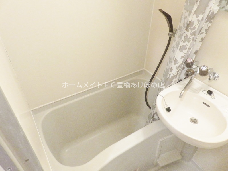 バス・シャワールーム　同型別部屋写真