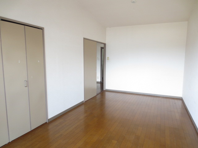 居室・リビング　※別の部屋の写真になります。