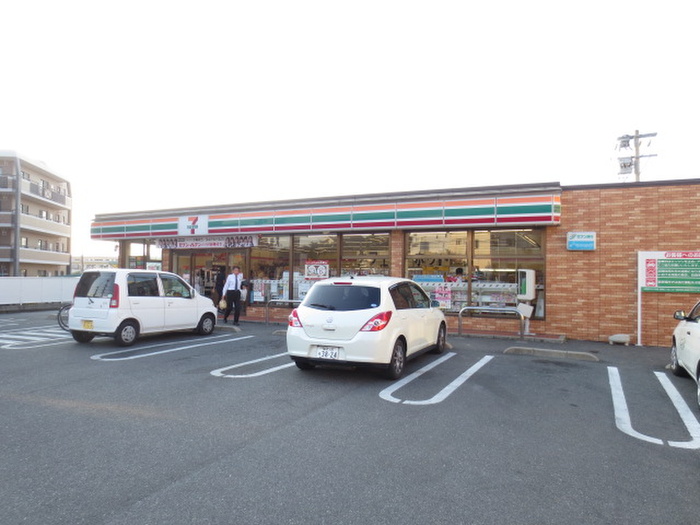 コンビニ　セブンイレブン春日岡本店（コンビニ）まで264m