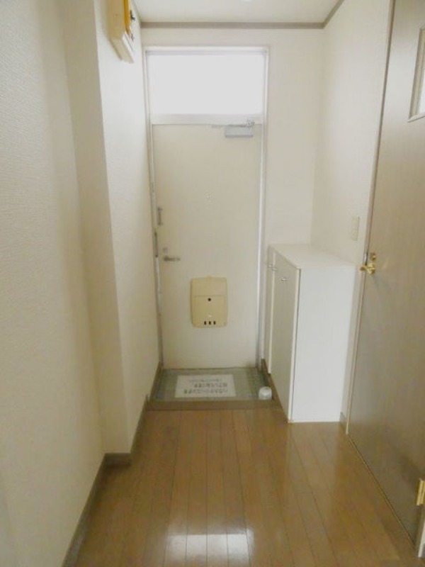 玄関　図面と現状に相違がある場合には現状を優先