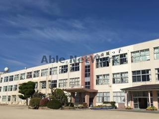 小学校　佐世保市立白南風小学校（小学校）まで1428m