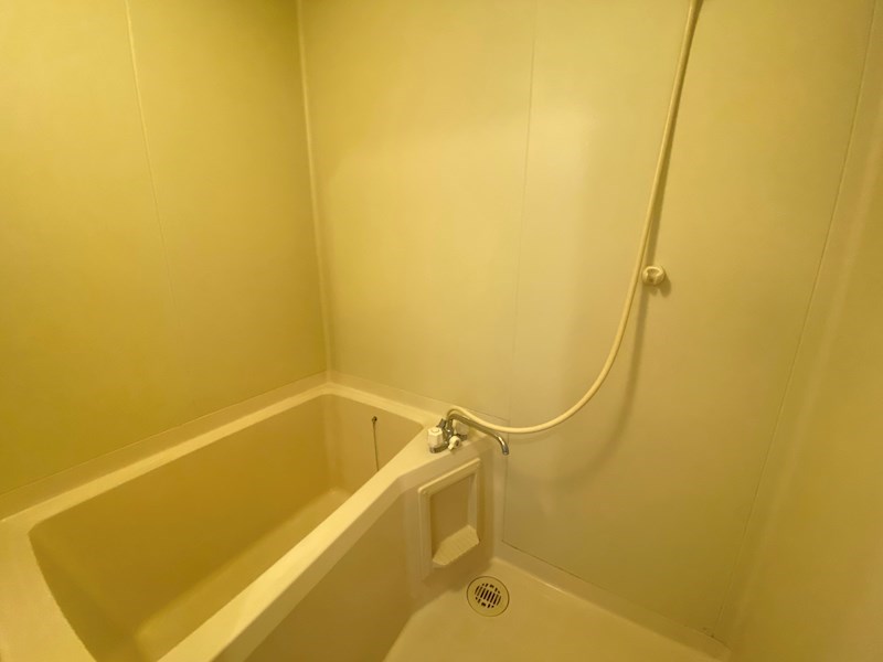 バス・シャワールーム　こちらの物件はMODE不動産なら割引対象の１部屋です。