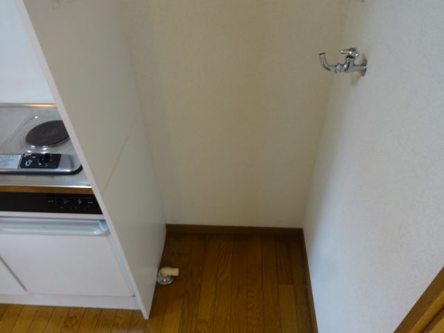 その他部屋・スペース　キッチン横には洗濯機のスペースがあります