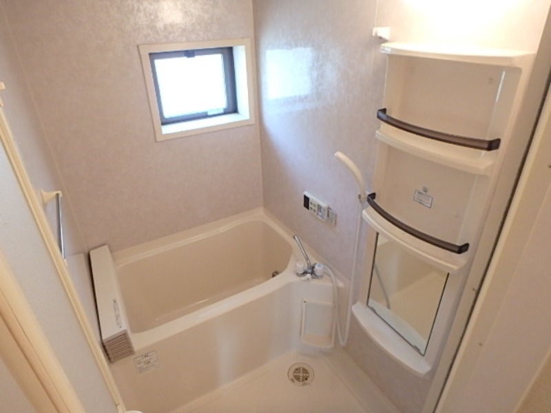 バス・シャワールーム　図面と現状に相違がある場合には現状を優先