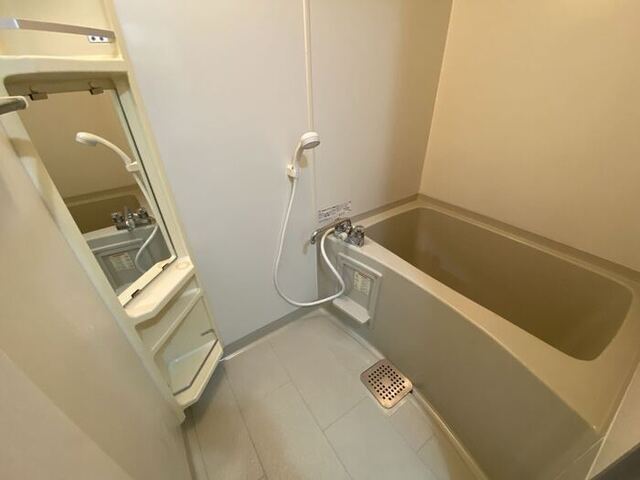 バス・シャワールーム　I２０３号室　浴室