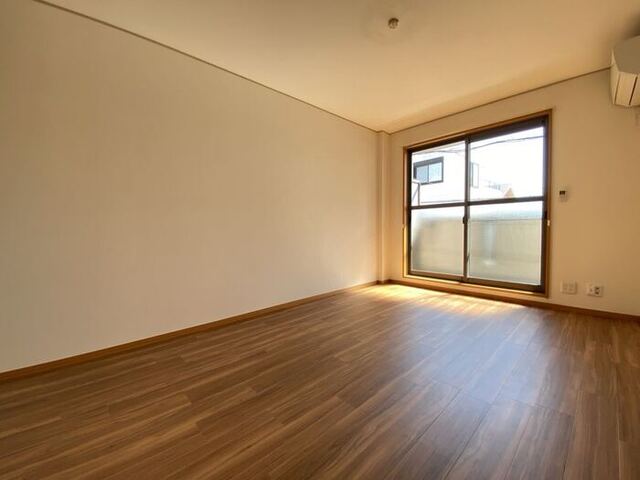 居室・リビング　I２０３号室　洋室