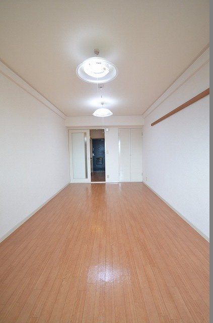 居室・リビング　別号室の写真です