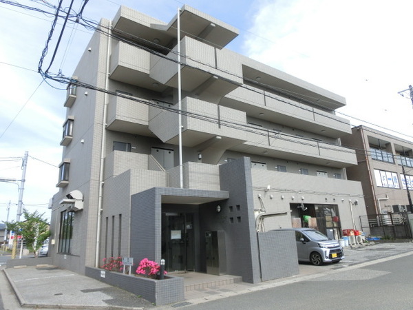 建物外観　鉄筋コンクリート造！