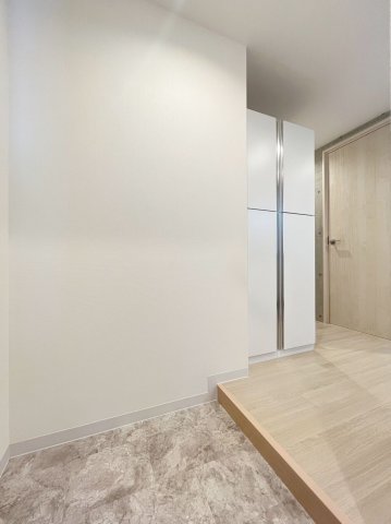 玄関　シンプルで使いやすい玄関です