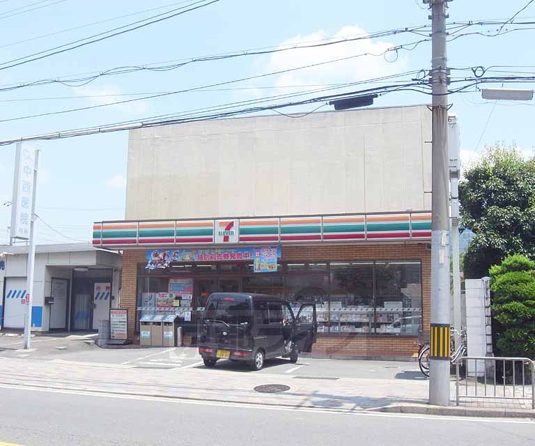 コンビニ　セブンイレブン京都山科東野店（コンビニ）まで37m
