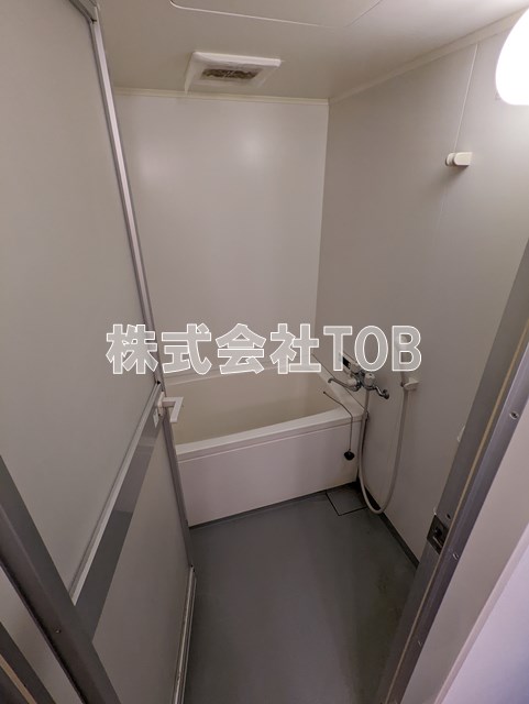 バス・シャワールーム　※クリーニング中の写真